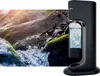 A black Spinel Soda BubbleON water carbonator is shown next to a natural scene of rocks and flowing water. Voir les images du produit