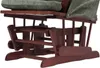 Close-up of the base and mechanism of a wooden glider chair with green fabric cushions. Voir les images du produit