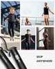 A collage of people of different ages and genders using jump ropes in various outdoor and indoor settings, with a close-up of two jump ropes in the foreground. Produktbild-Vorschau