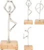Figurka tancerki na drewnianej podstawie 21cm, srebrna, Podgląd zdjęcia produktu 2