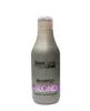 A bottle of shampoo against a white background. Produktbild-Vorschau