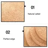 Close-up images of a woven straw cushion, highlighting its material and edge. Produktbild-Vorschau