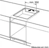 Diagram showing installation dimensions for a built-in hob. Voir les images du produit