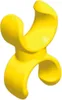 A single yellow plastic clip. Produktbild-Vorschau