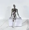 Duża statuetka Genoid Cyberpunk autorstwa Hajime Sorayama Podgląd zdjęcia produktu 1