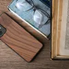 kwmobile Handyhülle für Motorola Moto G54 5G Hülle Holz - Produktbild-Vorschau 3