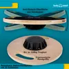 A balance board is shown from two angles, with text highlighting its features and specifications. Voir les images du produit
