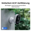 A security camera mounted on a wall in the rain, with text overlays highlighting its weather resistance. Produktbild-Vorschau