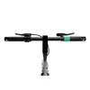 Close-up view of the handlebars of an electric scooter. Voir les images du produit