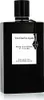 A product shot of a black perfume bottle with a white label. Anteprima dell’immagine prodotto
