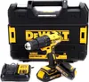 A DeWALT cordless drill set is displayed with its case, charger, and batteries. Anteprima dell’immagine prodotto