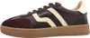 A side view of a single sneaker. Produktbild-Vorschau