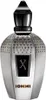 A perfume bottle on a white background. Náhled obrázku produktu