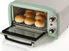 A retro-style toaster oven with several buns inside. Anteprima dell’immagine prodotto
