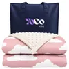 YoCo Med Coperta ponderata per bambini 120 × 90 cm 2,4 kg – Nuvole Rosa Anteprima dell’immagine prodotto