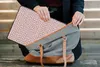 MuchoWow® Laptop Hülle 13 Zoll Rosa - Punkte - Weiß - Produktbild-Vorschau 6