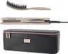 A hair styling set including a brush, a flat iron, and a storage case, displayed against a white background. Anteprima dell’immagine prodotto
