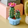 LEGO Botanicals Blühender Kaktus - Kunstblumen Set mit Produktbild-Vorschau 5