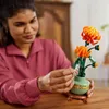 LEGO Botanicals 10368 Chryzantma. Náhled obrázku produktu 6