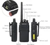 Diagram of a walkie-talkie with labels pointing out its features. Anteprima dell’immagine prodotto