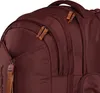 A close-up view of the top section of a burgundy backpack, focusing on the zippers and handle. Anteprima dell’immagine prodotto