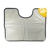 A white toilet mat with a U-shaped cutout and a yellow corner detail with some icons. Anteprima dell’immagine prodotto