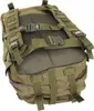 The back view of a green military-style backpack. Voir les images du produit
