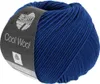 A ball of blue yarn with a label. Produktbild-Vorschau