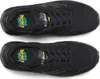 A top-down view of a pair of black safety shoes. Voir les images du produit