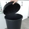 Vilde | Poubelle 47 l - Noir - Pratique - Avec clapet - Voir les images du produit 6