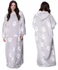 Langer Deckenpullover XXL - Kuscheldecke mit Ärmeln - Produktbild-Vorschau 1