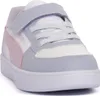 A close-up, front-facing view of a child's Puma sneaker. Voir les images du produit
