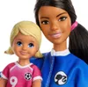 Poupée Barbie entraîneur de football (blonde) et Voir les images du produit 10