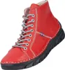 Das Bild zeigt einen roten Stiefel der von der linken Seite betrachtet wird. Der Stiefel hat eine hohe Schaftform und eine ausgeprägte Sohle. Produktbild-Vorschau