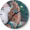 Wanduhr - Rund - Glasuhr - Hände Schmuck Boho - 30x30cm - Produktbild-Vorschau 1