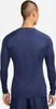 Back view of a man wearing a dark blue long-sleeved shirt. Produktbild-Vorschau
