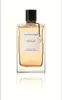 A product shot of a perfume bottle on a white background. Produktbild-Vorschau