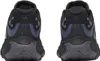 Rear view of a pair of black athletic shoes with gray soles and blue accents. Produktbild-Vorschau