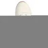 A top-down view of the toe of a beige sneaker with perforations and white laces. Voir les images du produit