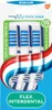 Brosse à dents Aquafresh Flex Interdental Medium, 3 pièces Voir les images du produit 3
