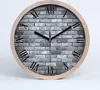 Holzuhr 30fi cm wanduhr - schwarze Spitzen - Ziegelwand Produktbild-Vorschau 1