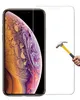 A screen protector is shown being tested with a hammer on a smartphone. Produktbild-Vorschau