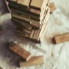 Relaxdays Wackelturm, 54-teilig, mit Holzkiste, Spiel für Produktbild-Vorschau 5