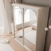 Armoire à portes coulissantes CLARITY avec miroir deux Voir les images du produit 3