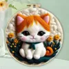 Kit broderie et feutrage Chat - Feutrage laine cardée Voir les images du produit 3