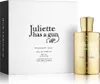 A product shot of a perfume bottle and its box. Voir les images du produit