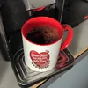 Dieser Mann hat eine echt tolle Frau Kaffeebecher in rot Produktbild-Vorschau 7