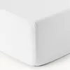 A close-up view of a white fitted sheet, showing the corner seam. Produktbild-Vorschau