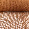 A close-up view of a roll of brown coconut fiber matting, with a section unrolled to show its diamond-shaped mesh pattern. Anteprima dell’immagine prodotto