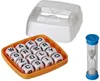 A Boggle game set including dice, a tray, and a timer. Anteprima dell’immagine prodotto